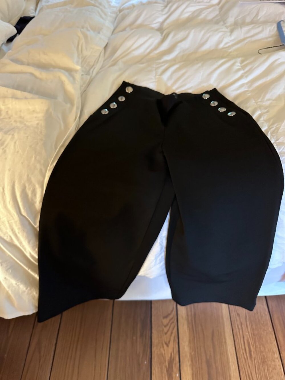 Zara Black Sculptural Balloon Culotte Pants Silver Button Detail